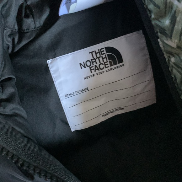 NWT The North Face Baby 1996 Retro Nuptse One-Piece, 18-24M - Picture 12 of 14